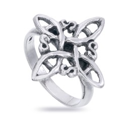 18mm Witch Knot Silver Ring