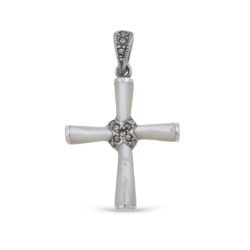 27 x 24 mm combined silver and Marcasite cross pendant