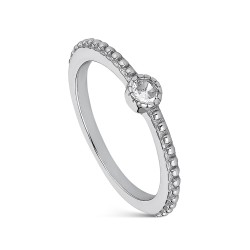 Rhodium-plated silver ring...