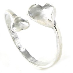 Crossed Arm Silver Ring With Hearts